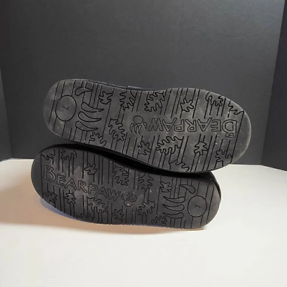 Bearpaw Short Black Boots